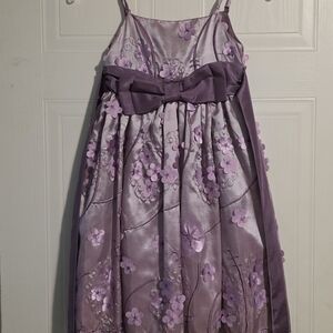 Elegant Lilac Kids Dress with Floral Design